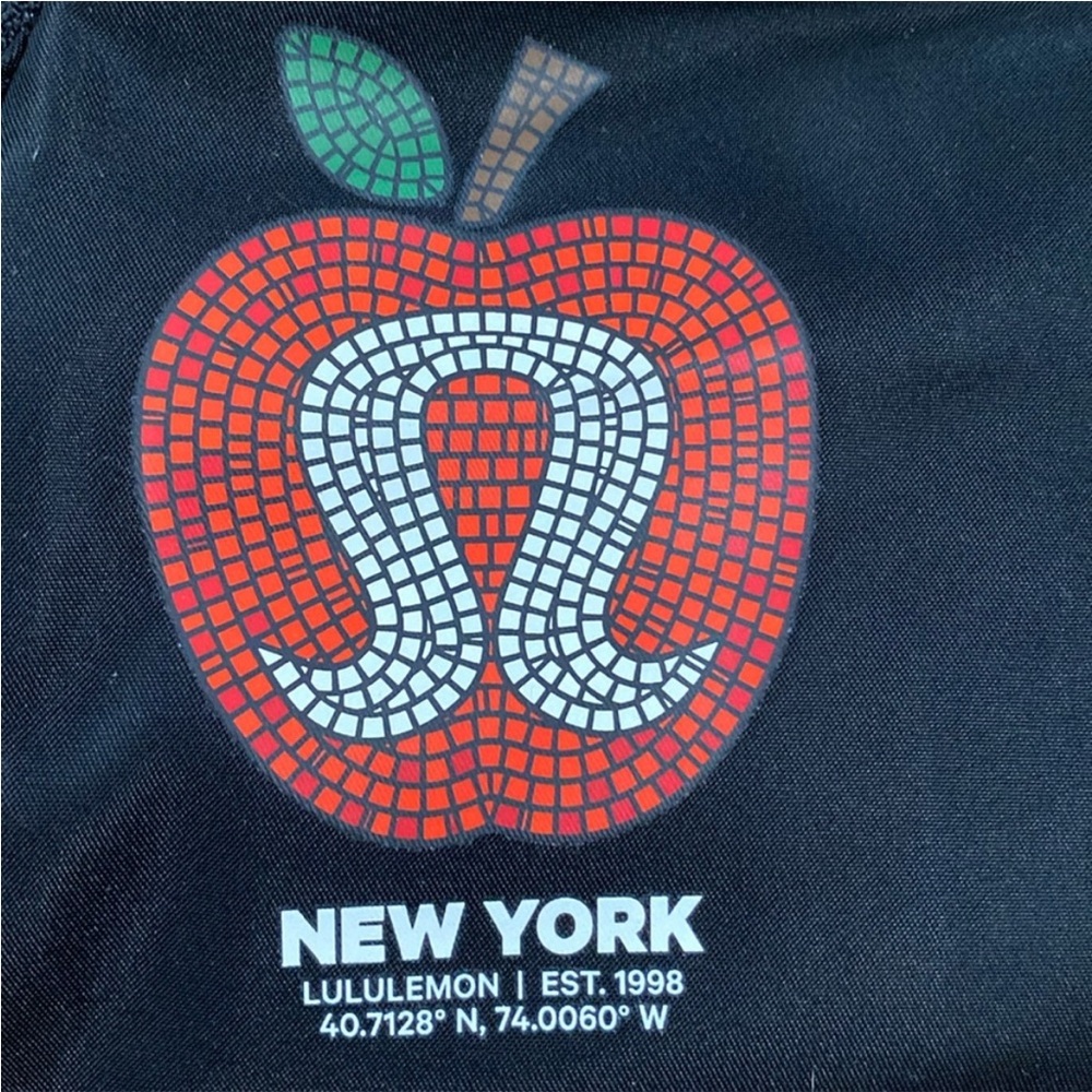 🍎 Lululemon New York Exclusive Everywhere Belt Bag - Picture 11 of 12